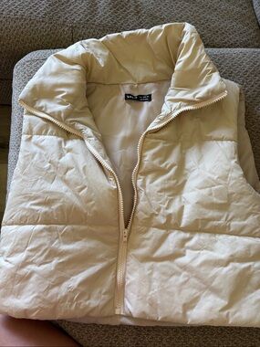 Cream Puffer Vest little cropped
